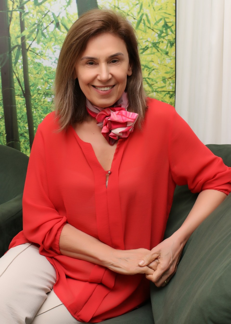 Elizabeth Zacarin, terapeuta integrativa e psicoterapeuta